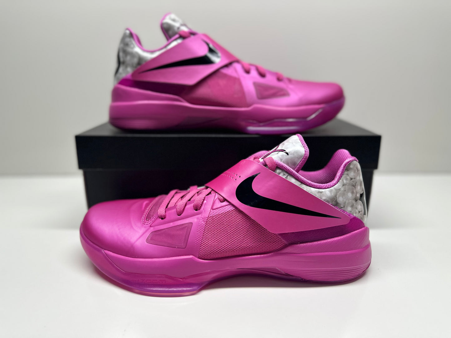 Nike KD 4 Aunt Pearl (2024)