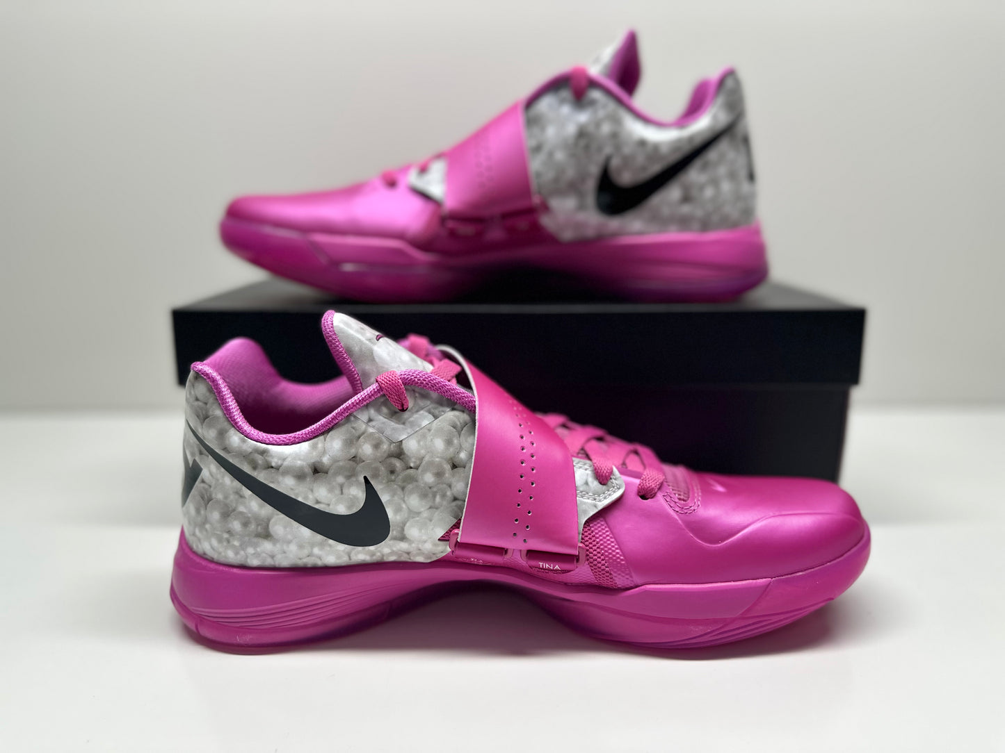 Nike KD 4 Aunt Pearl (2024)