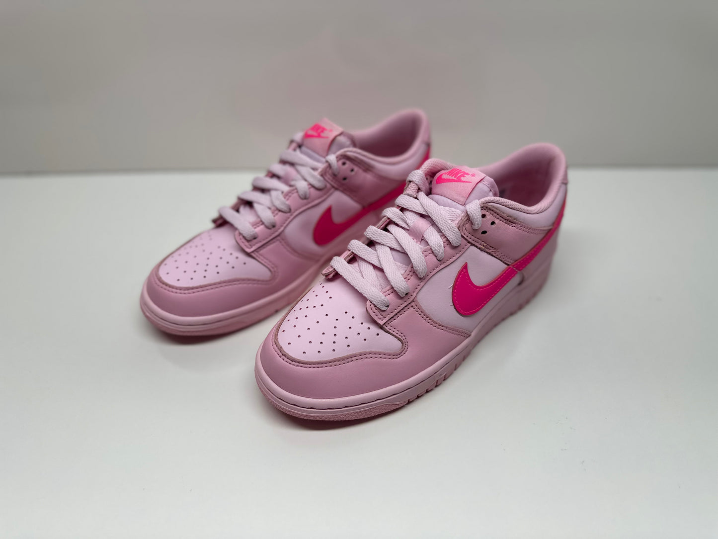 Nike Dunk Low Triple Pink (GS)