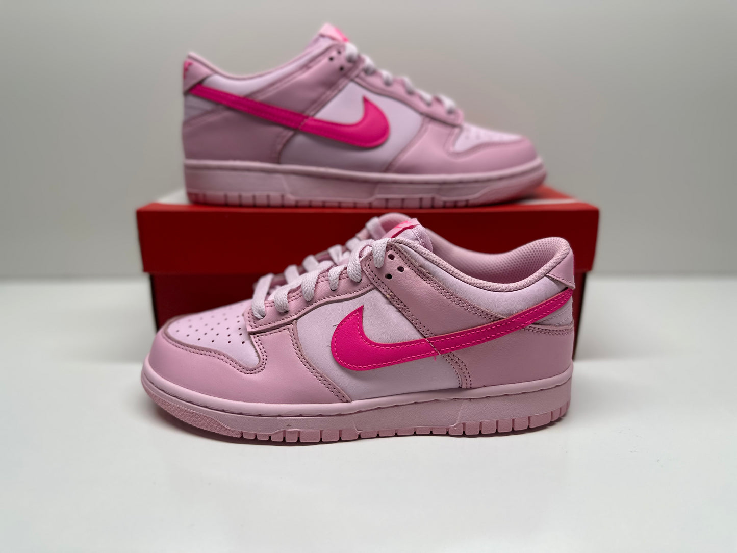 Nike Dunk Low Triple Pink (GS)