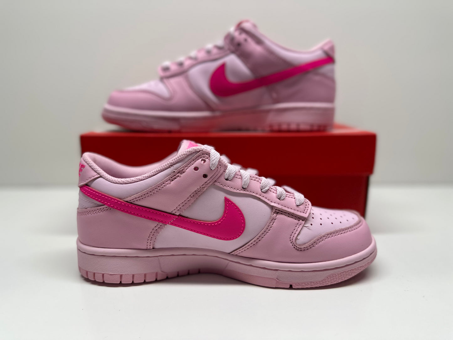 Nike Dunk Low Triple Pink (GS)